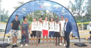 Fin de saison glorieuse pour les clubs engagés chez les jeunes en Beach-Volley.Voici les classements :M15 :
🏆 US des Aigles Blancs🦅
🥈 Saint Denis Olympique Volley Ball 1
🥉Saint Denis Olympique Volley Ball 2F18 :
🏆 @racing club de l'ouest
🥈 Saint Denis Olympique Volley Ball
🥉 TGVM18 :
🏆 Saint Denis Olympique Volley Ball
🥈 TGV
🥉 @racing club de l'ouestNos remerciements aux Aigles et à Eric Marka pour cette belle organisation, ainsi qu'aux arbitres mis à disposition par la CRA Fabrice, Sébastien et Maxime.