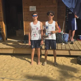 Maé Savigny et Liam Champsavoir s'imposent en U15. Bravo à eux !!